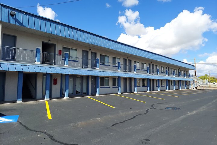 Vernal Inn