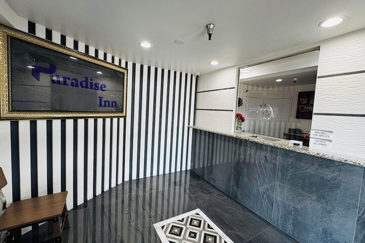 Paradise Inn