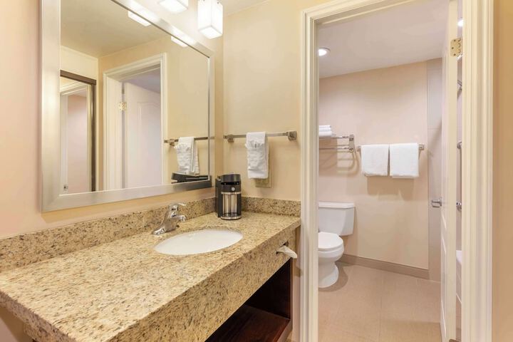 Best Western Plus West Covina Inn