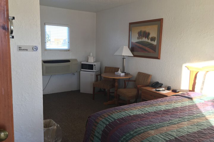 Room 28 of 40
