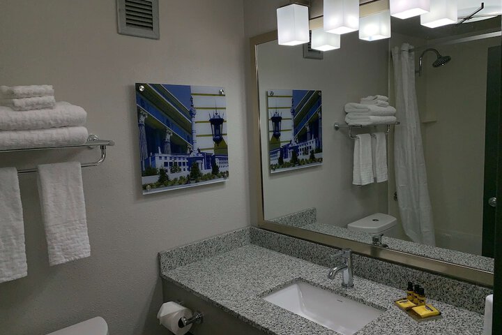 Best Western Plus Clarks Summit Scranton