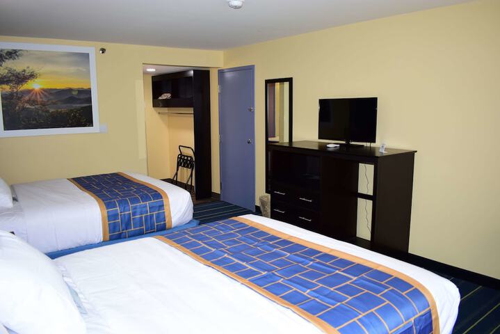 Room 14 of 23