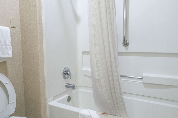 Room 22 of 63