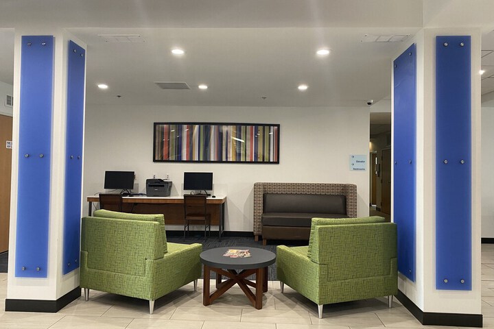 Holiday Inn Express Hotel & Suites Logansport by IHG