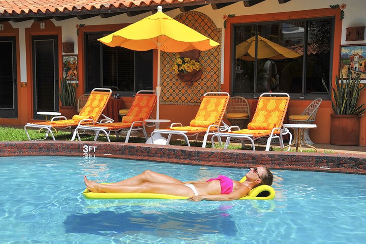 Pool 3 of 25