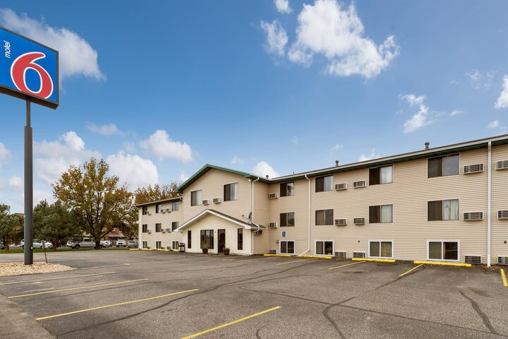 Hotel 3 of 48