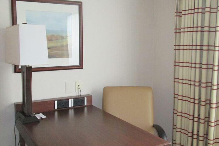 Room 12 of 28