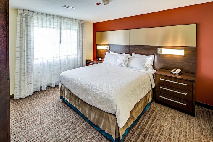 Residence Inn Akron South / Green