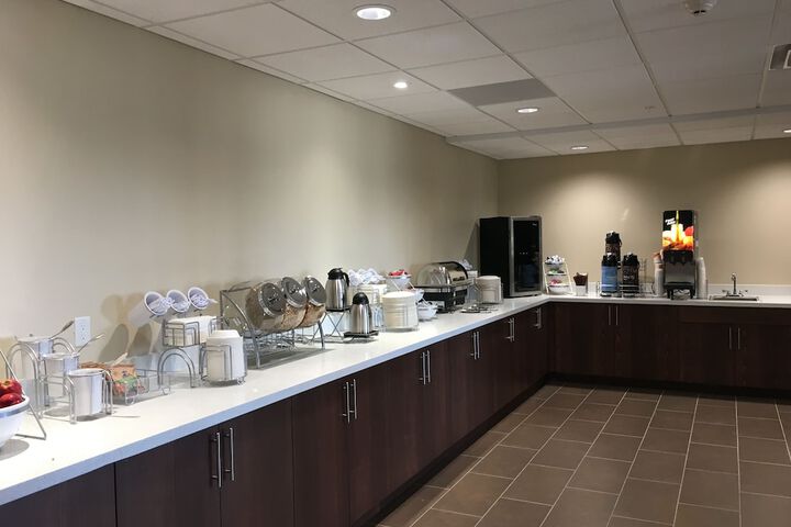 Breakfast/Coffee Service 62 of 69