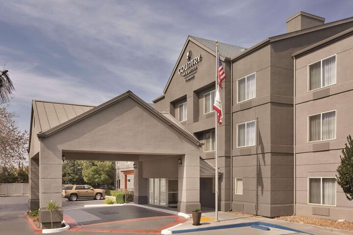 Country Inn & Suites by Radisson Fresno North, CA