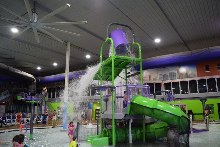 Metropolis Resort
