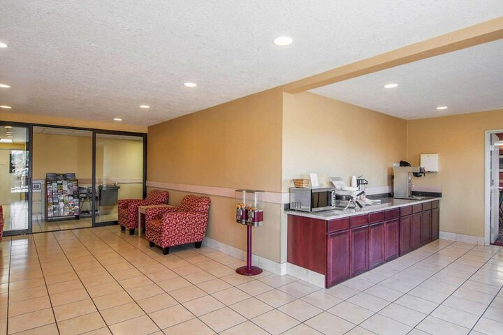 Hotel Interior 10 of 41