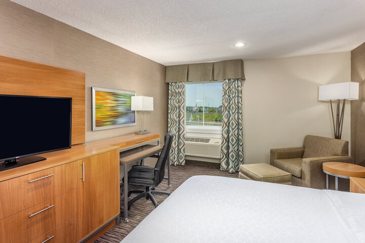 Room 32 of 75