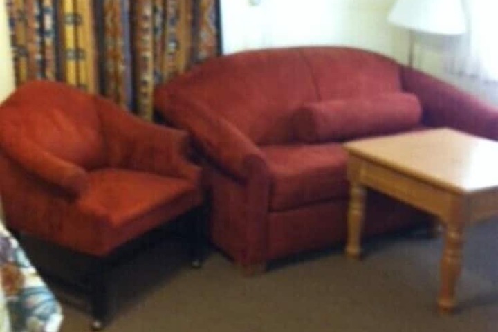Room 9 of 47