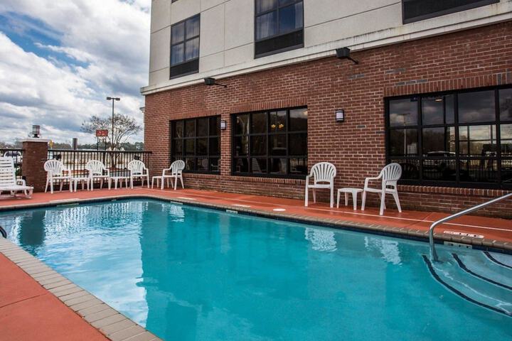Pool 4 of 31