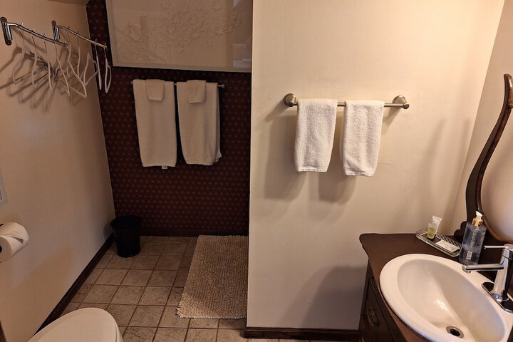 Room 26 of 60