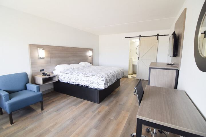 Room 16 of 21
