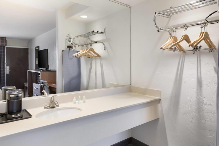 Clarion Hotel Concord / Walnut Creek