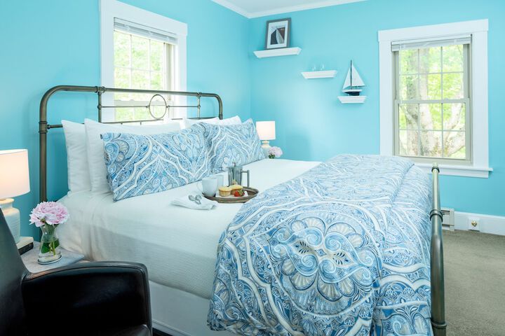 1802 House Bed and Breakfast