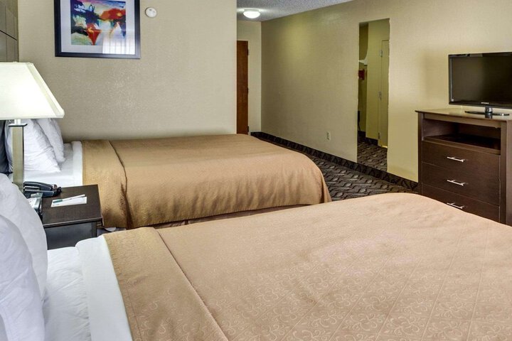 Room 42 of 68