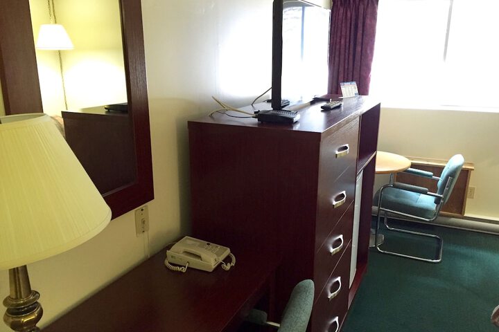 Room 12 of 48