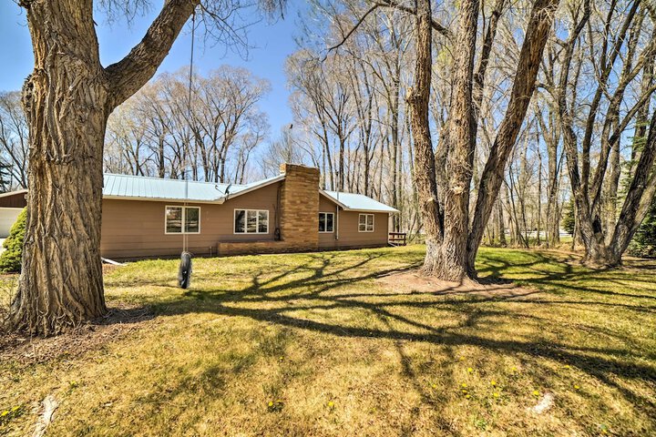 Spacious Mancos Home w / Furnished Deck & Yard!