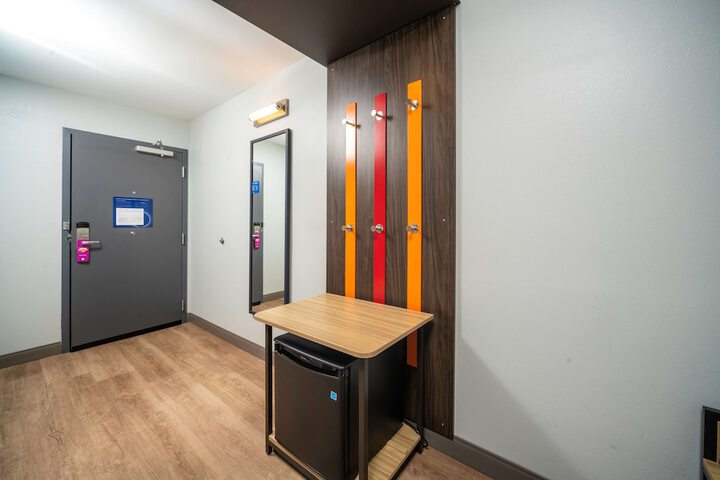 Room 35 of 50