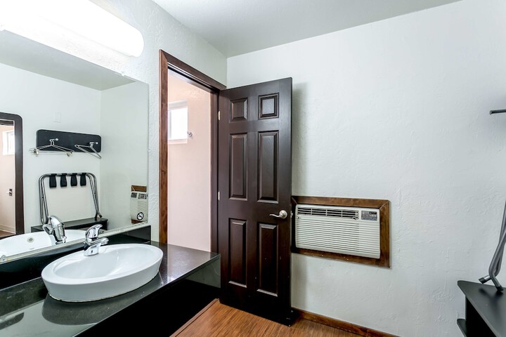 Room 18 of 44