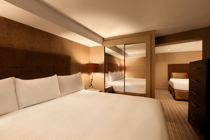Room 30 of 37
