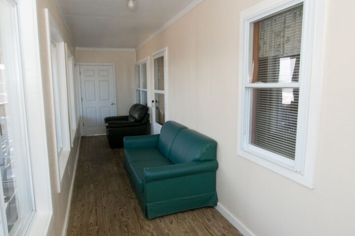 Room 63 of 199
