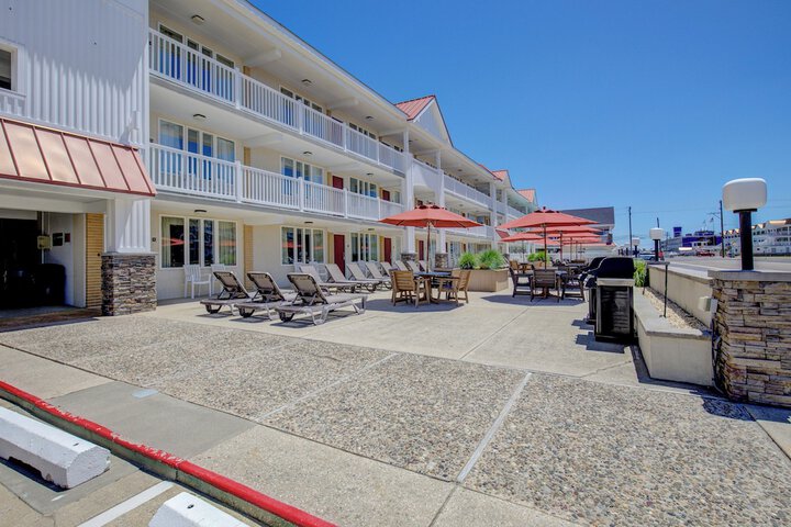 Hotel 13 of 63