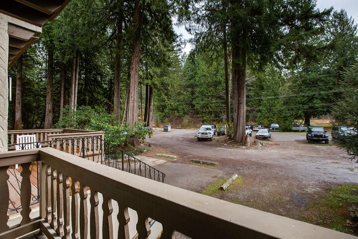 37SLL - Economical - Convenient - Kitchenette - Sleeps 2