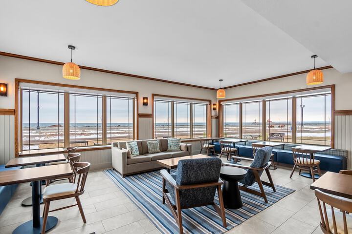 Hampton Inn Duluth Canal Park