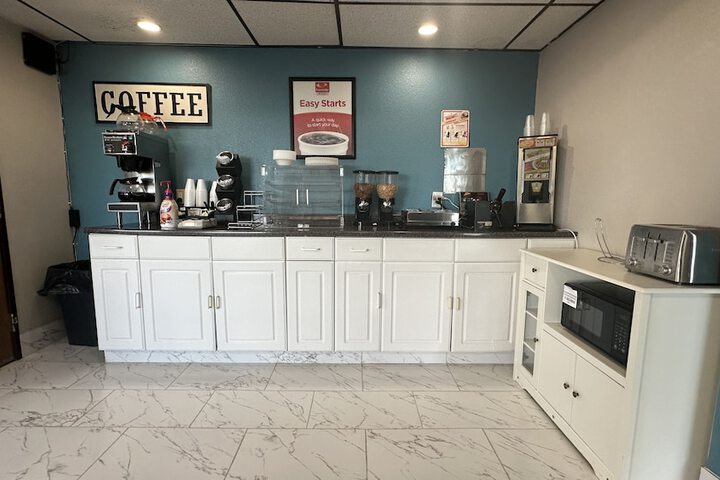 Breakfast/Coffee Service 20 of 21