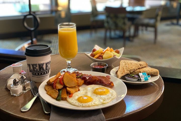 Breakfast/Coffee Service 54 of 77