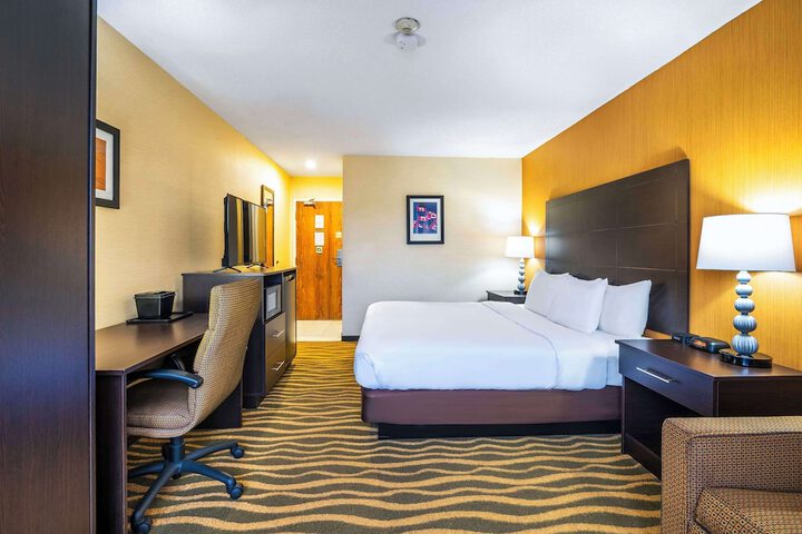Room 22 of 46