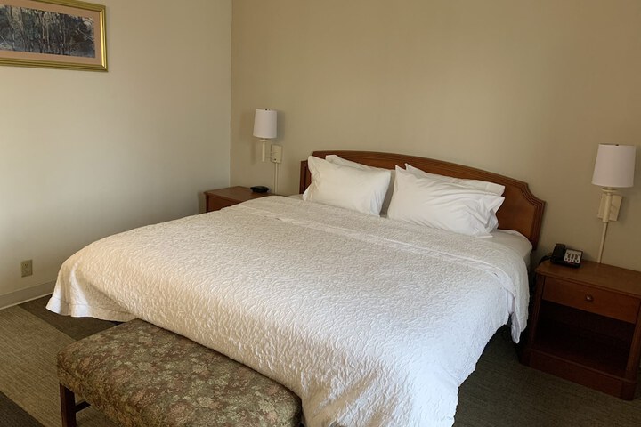Room 14 of 97