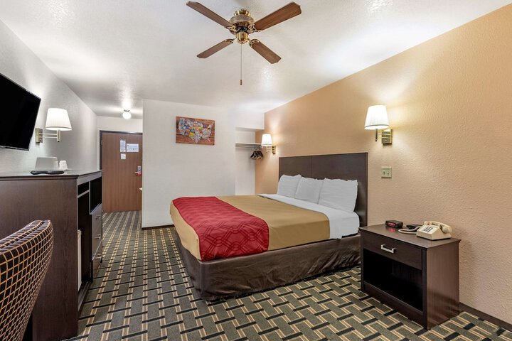 Room 14 of 17