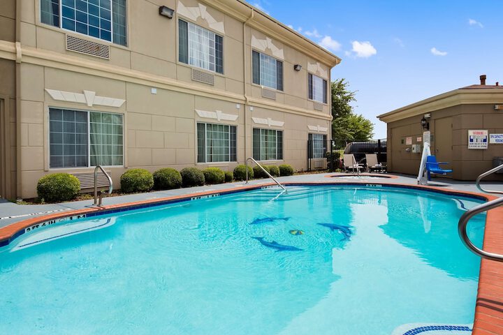 SureStay Plus Hotel by Best Western Mesquite