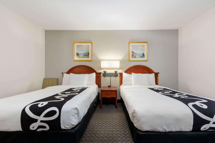Room 13 of 52