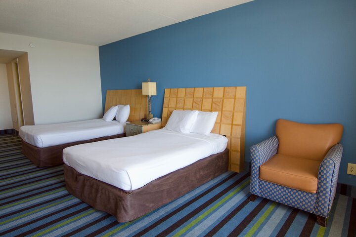 Room 16 of 37