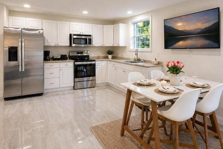 Cozy Two Bedrooms Apartment in Valrico
