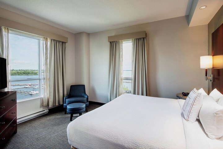 Residence Inn by Marriott Kingston Waters Edge