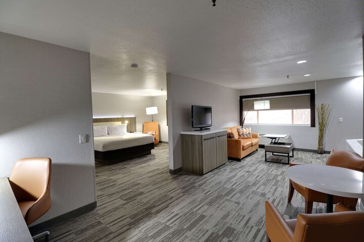 Room 30 of 44