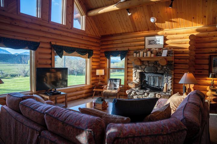 El Western Cabins & Lodges