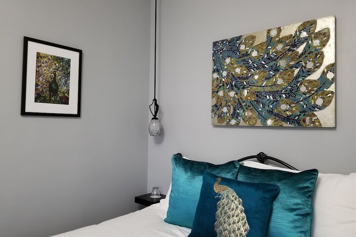 Room 28 of 73