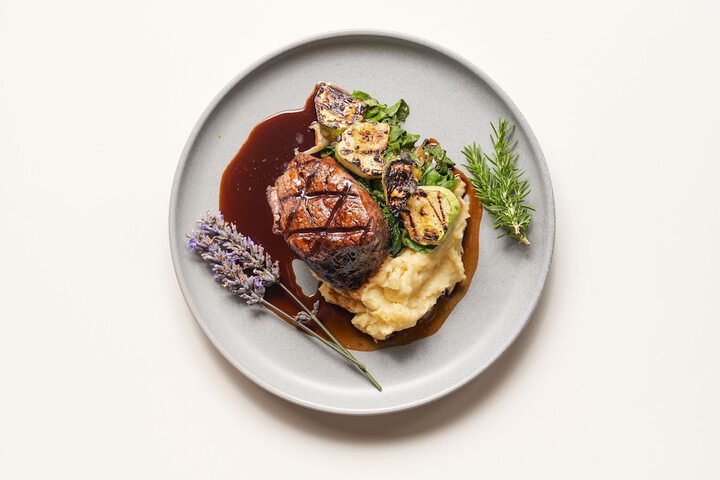 Dining 58 of 80