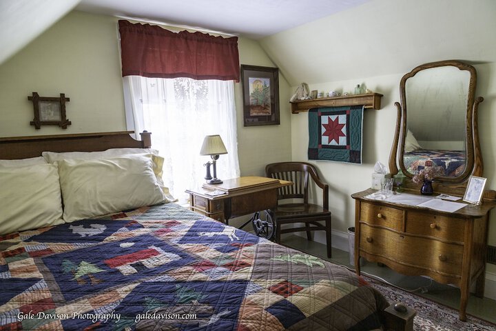 Room 9 of 37
