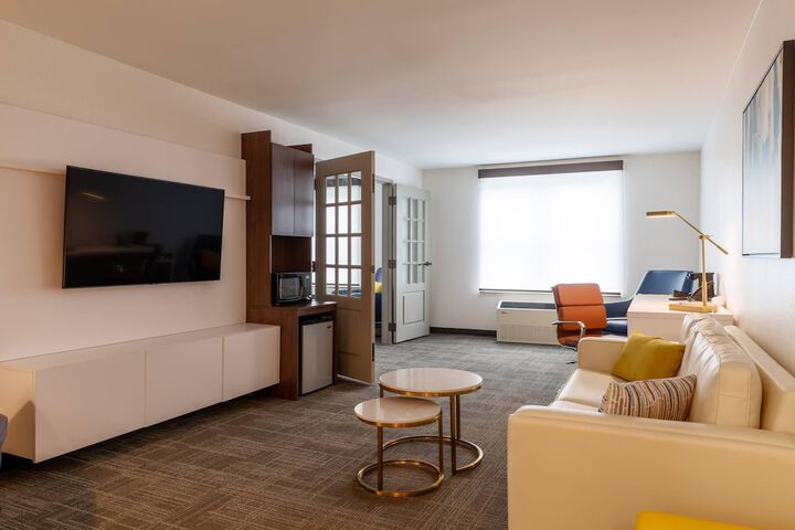 Comfort Inn & Suites Near Burke Mountain