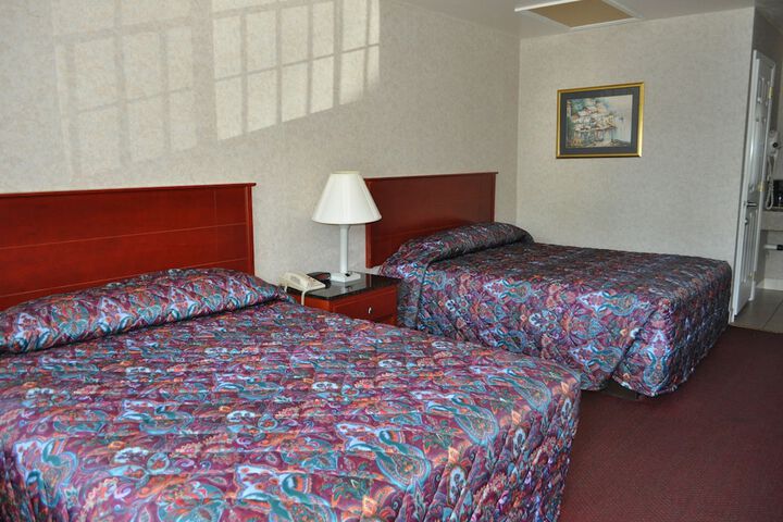 Room 13 of 20